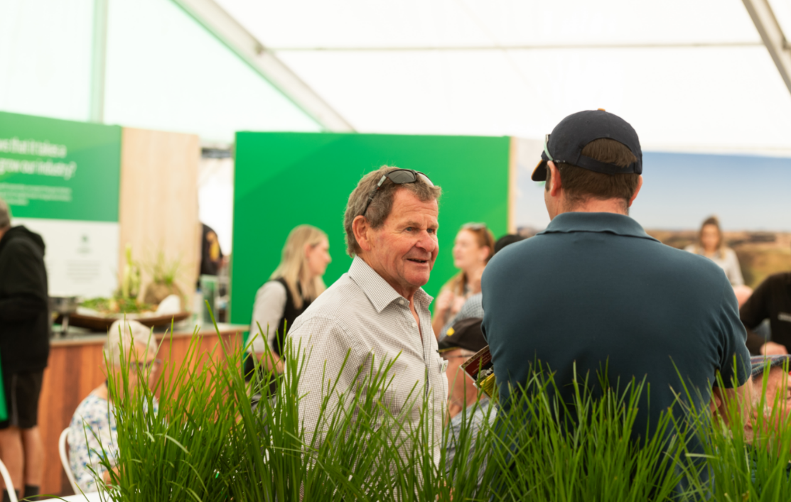 Mike Davey speaking to shareholders at Central Districts Field Days
