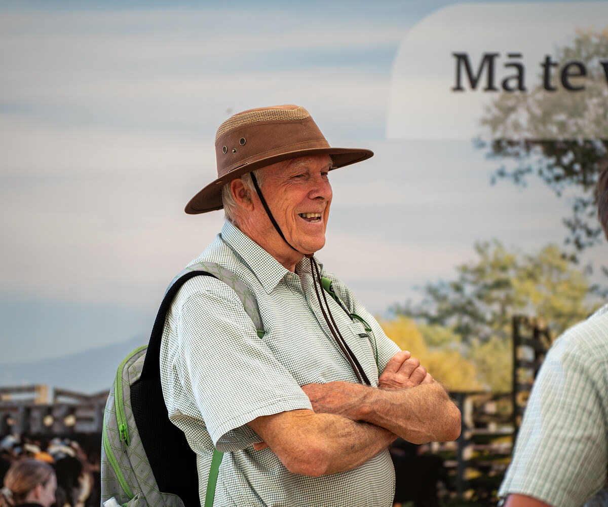 Central Districts Field Days, Shareholder Smiling